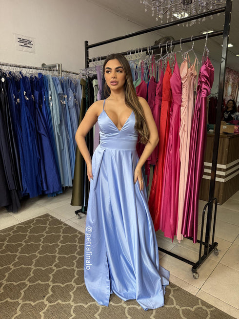 VESTIDO ALCINHA COM DECOTE FENDA LISO